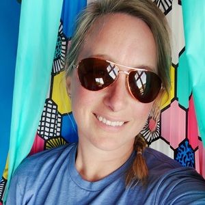 Meet your Posher, Melissa